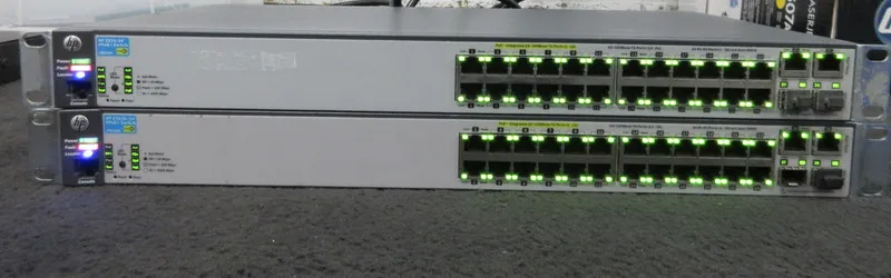 Коммутатор J9624A HP E2620-24-PPoE+ 24-Port PoE Switch HPE
