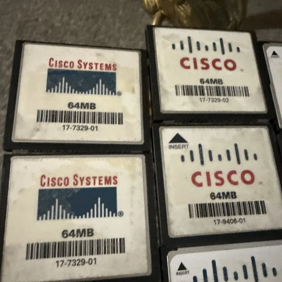 Маршрутизатор Lot 17 Mixed CISCO 64MB COMPACT FLASH CCE064MCGS1MB01H PN 16-2647- — фото лота 2