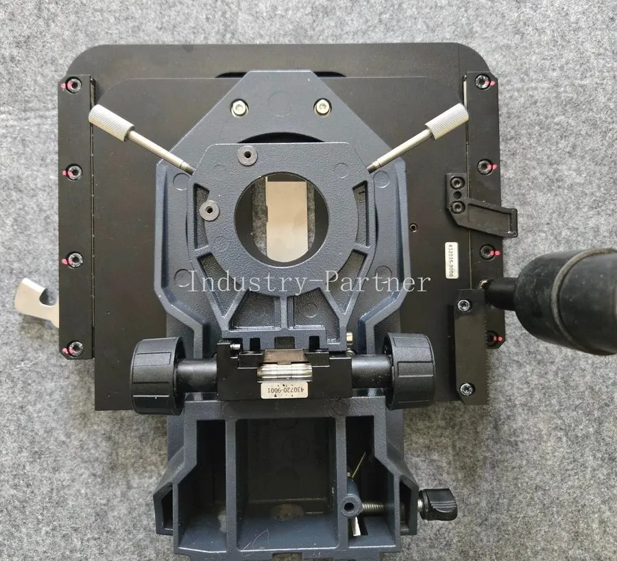 Микроскоп Zeiss Axioscope A1 432035-9000 Microscope Mechanical Stage with Hinge 