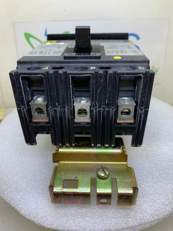 Автоматический выключатель Square D FC34100 circuit breaker Iline 3pole 100 amp 