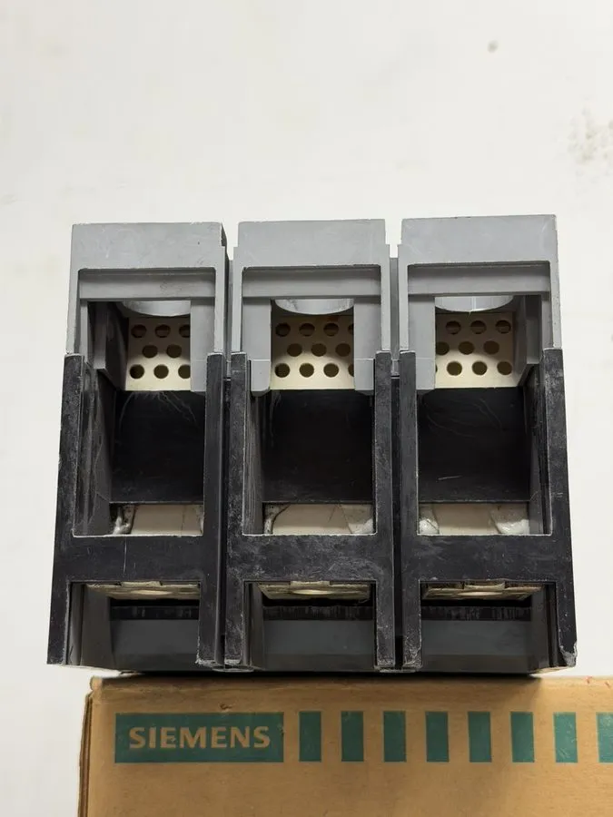 Автоматический выключатель Sentron Series Siemens FXD63B150 150 Amp 600Vac 3 Pol — фото лота 3