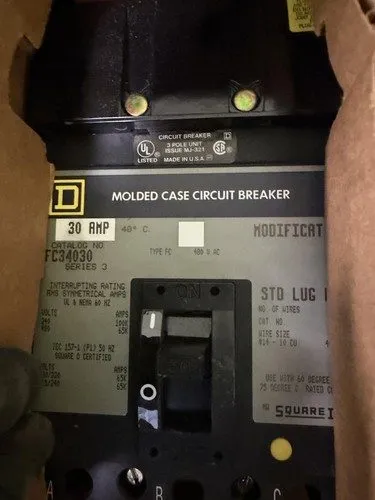 Автоматический выключатель Square D FC34030 30A 480V AC 3-Pole Circuit Breaker