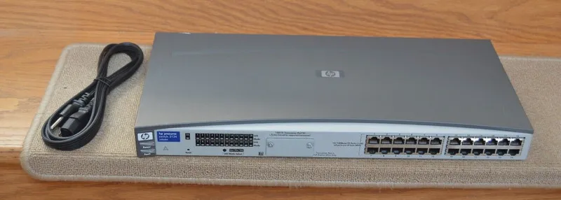 Коммутатор HP Procurve Model 2124 J4868A 24 port 10/100 Ethernet Switch