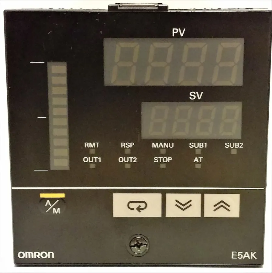 Датчик Omron E5AK-AA2-500 reprogrammed для use as a substitute E5AX-VAA