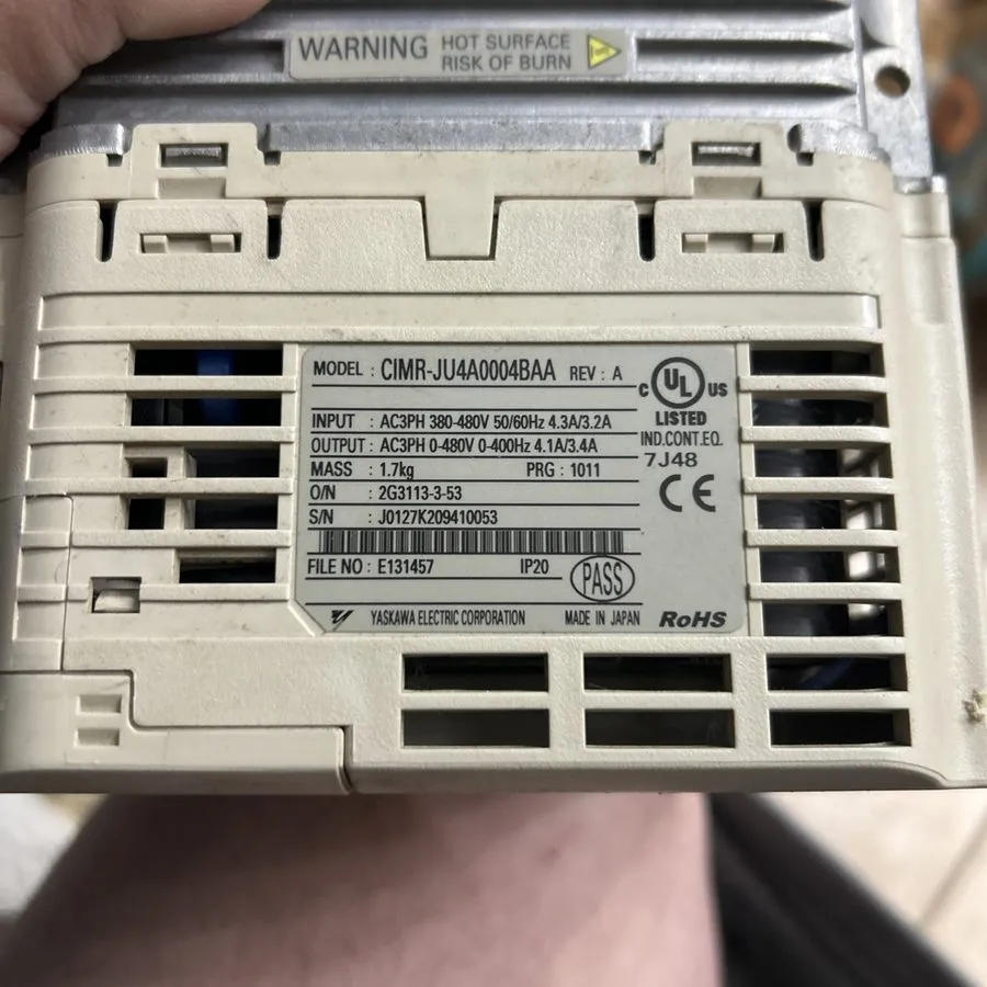 Частотный преобразователь Yaskawa CIMR-JU4A0004BAA Inverter J1000 Drive 3PH 400V — фото лота 2