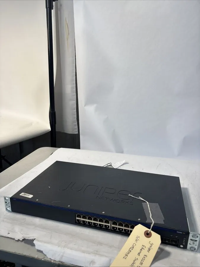 Коммутатор Juniper EX2200-24P-4G PoE