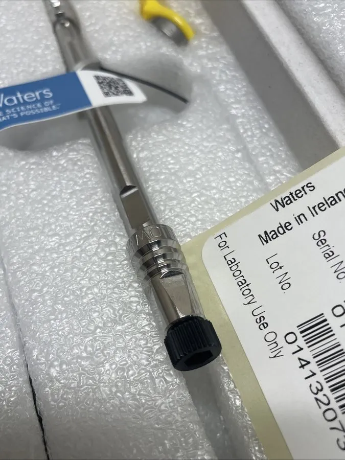 Хроматографическая колонка Waters Cortecs T3 2.7µm 2.1 x 100mm HPLC Column 18600 — фото лота 2