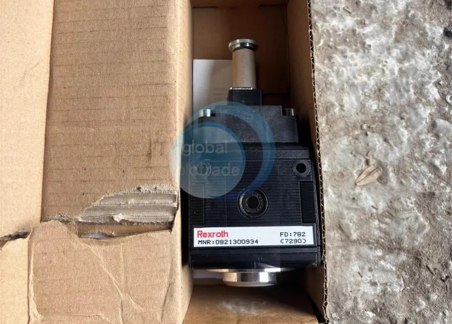 Пневмоклапан 1X AVENTICS valve 0821300934 0820019967