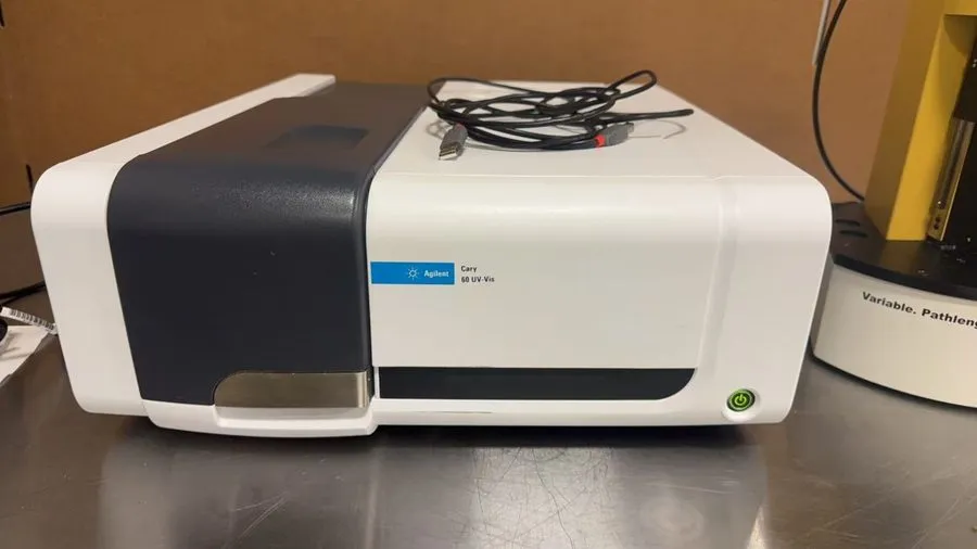 Спектрофотометр Agilent Technologies Cary 60 G6860A UV-Vis Spectrophotometer and