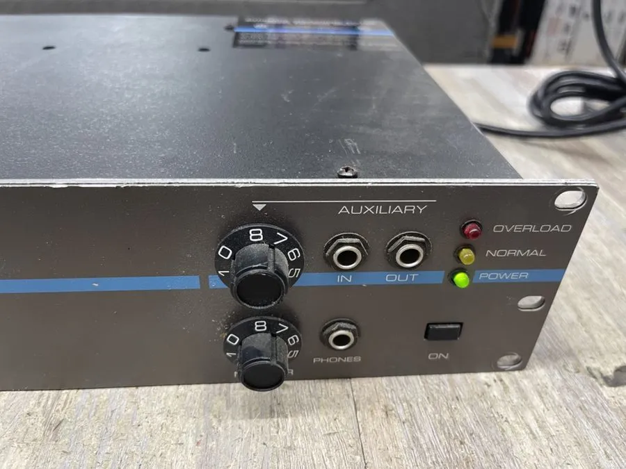 Радиосистема Shure AMS4000 Automatic Microphone System Mixer Auto Conference Mic