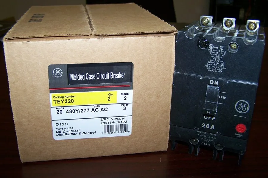 Автоматический выключатель TEY320 GE ABB 3Pole 20Amp 480Volt Bolt-On TEY Circuit