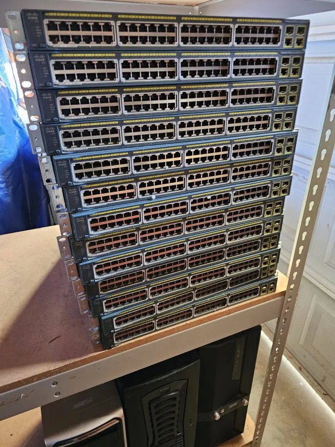 Коммутатор Cisco Catalyst WS-C2960-48PST-S 48-Port 10/100 PoE 2xGbE 2xSFP Switch