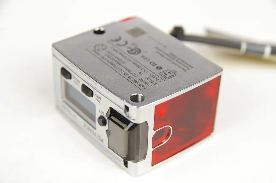 Датчик KEYENCE LR-TB5000C Laser Sensor Free