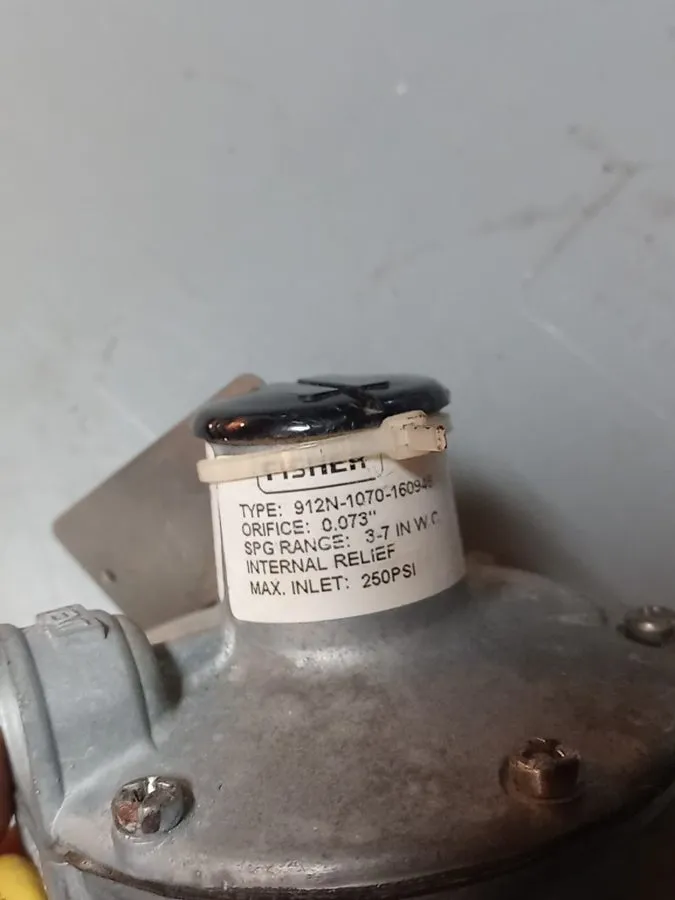 Трубопроводная арматура Fisher 912N-1070-160946 Internal Relief Pressure Regulat