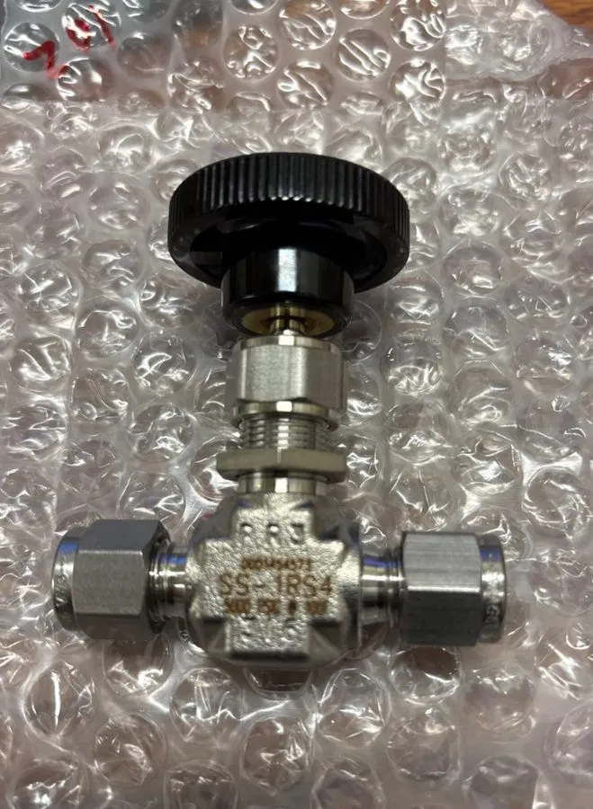 Клапан PC X Swagelok SS-1RS4 SS Integral Bonnet Needle Valve, UK#350