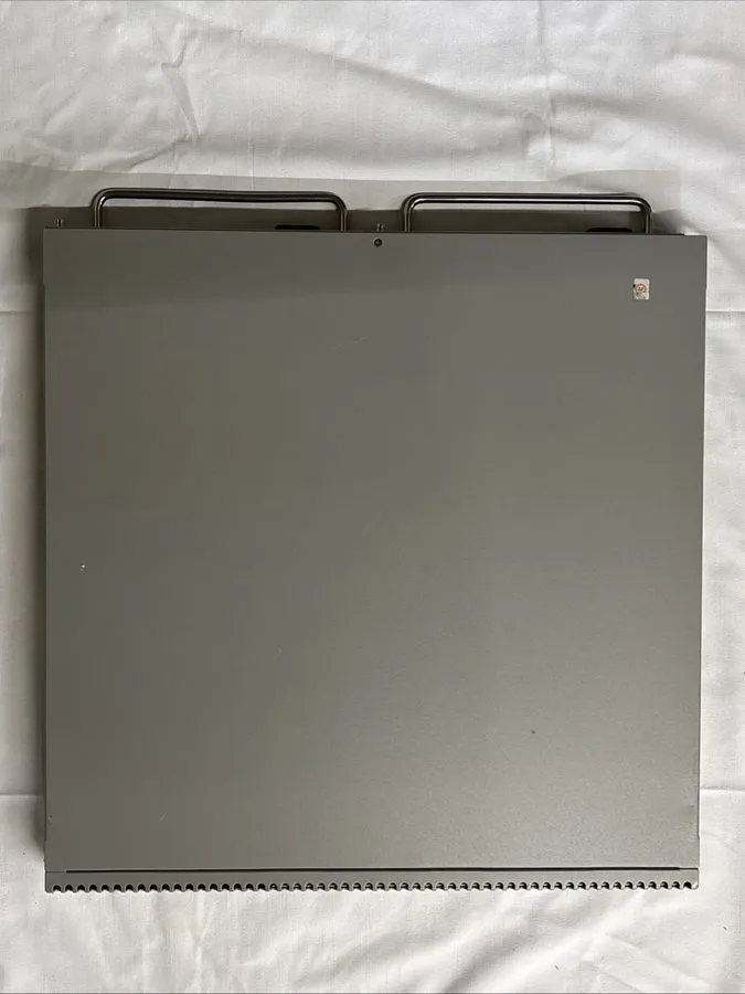 Коммутатор Allied Telesis AT-9924T-EMC-20 24-Port Advanced Layer 3 Gigabit Switc — фото лота 2