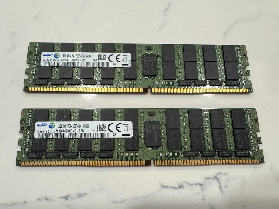 Модуль памяти Samsung 32GB DDR4 2133MHz 4DRx4 ECC LRDIMM (M386A4G40DM0-CPB2Q)