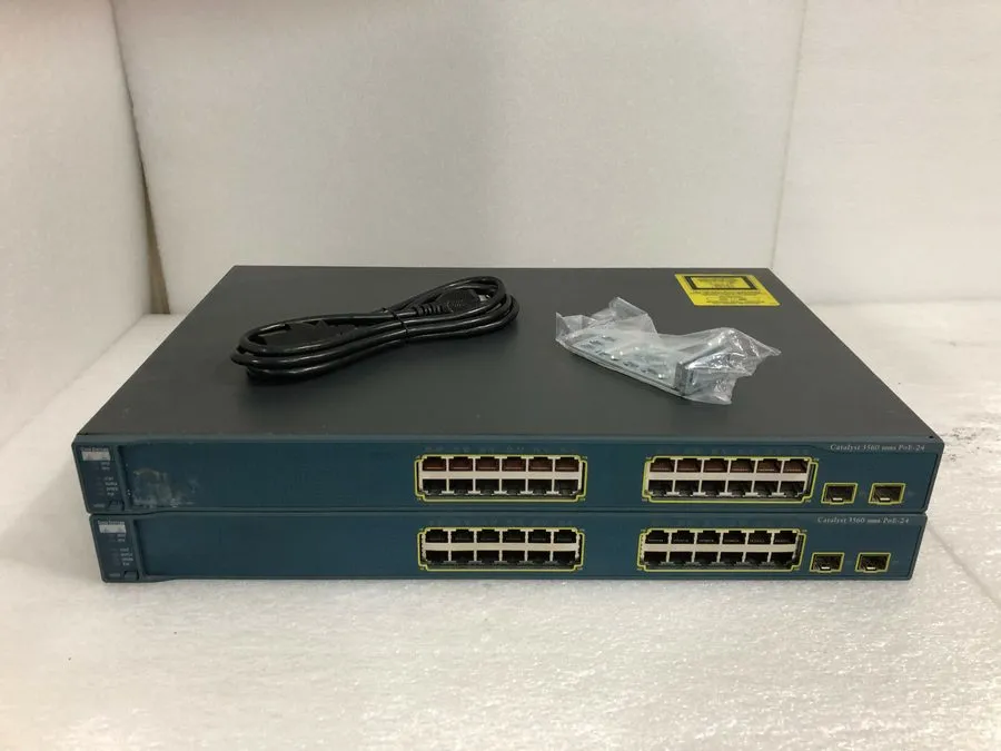 Коммутатор Cisco WS-C3560-24TS-E Data Switches 24 Port 10/100 + 2 x SFP GE Port