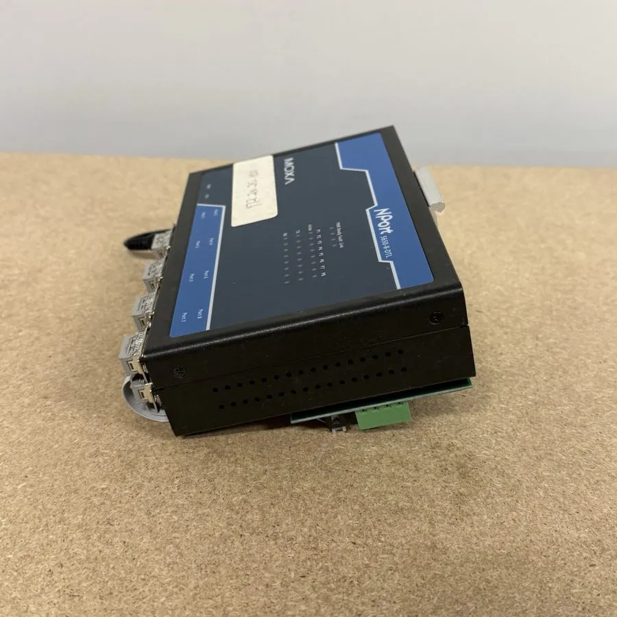 IIoT-устройство MOXA NPORT 5650-8-DTL Serial Device Server
