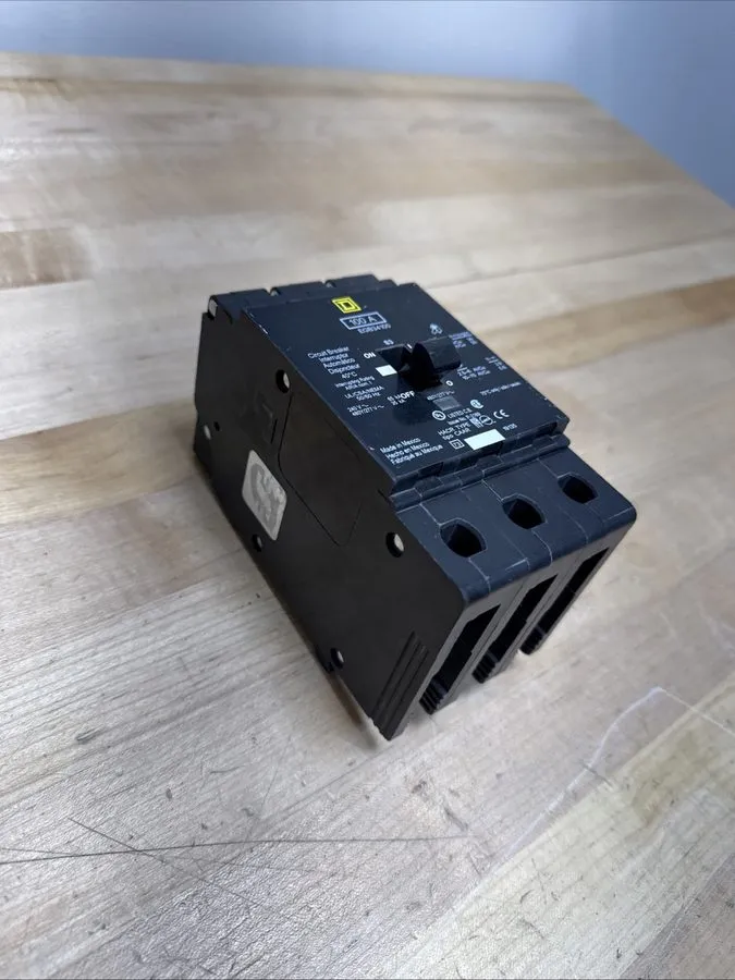 Автоматический выключатель EGB34100 Square D 100 Amp 480V 3 Pole Bolt On Circuit