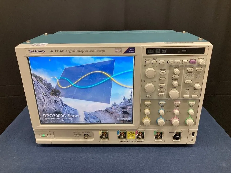 Осциллограф Tektronix DPO7104C Oscilloscope, 1 GHz, AS-IS selling