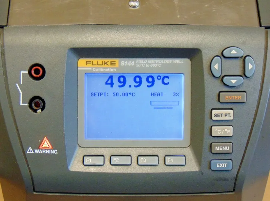 Калибратор Fluke 9144 Field Metrology Well 50 °C to 660 °C Temperature Calibrato