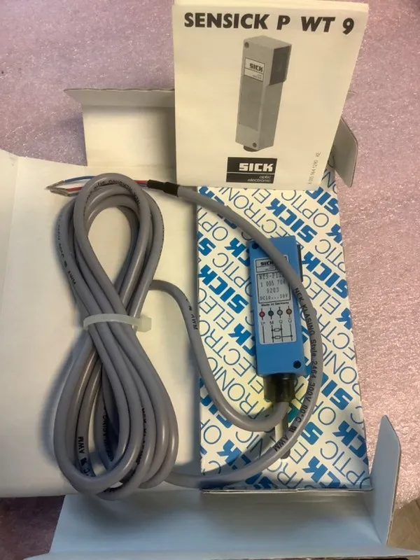 Фотоэлектрический датчик Sick WT9-P112 Photoelectric Sensor