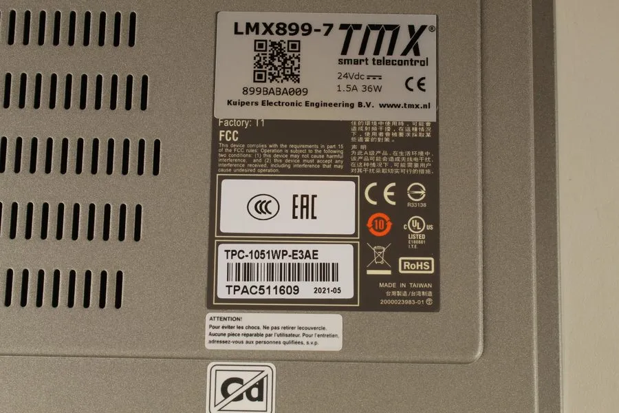 Advantech TPC-1051WP-E3AE (VGA Touch panel)