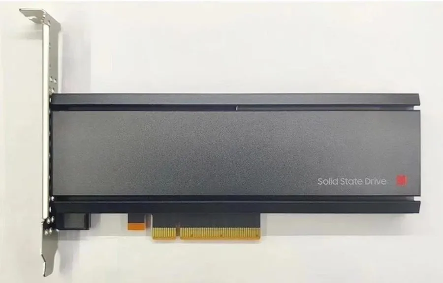 SSD-накопитель 6GK00 Dell Samsung PM1735 1.6TB NVMe PCIe Gen 4 Mix Use 2.5'' U.2