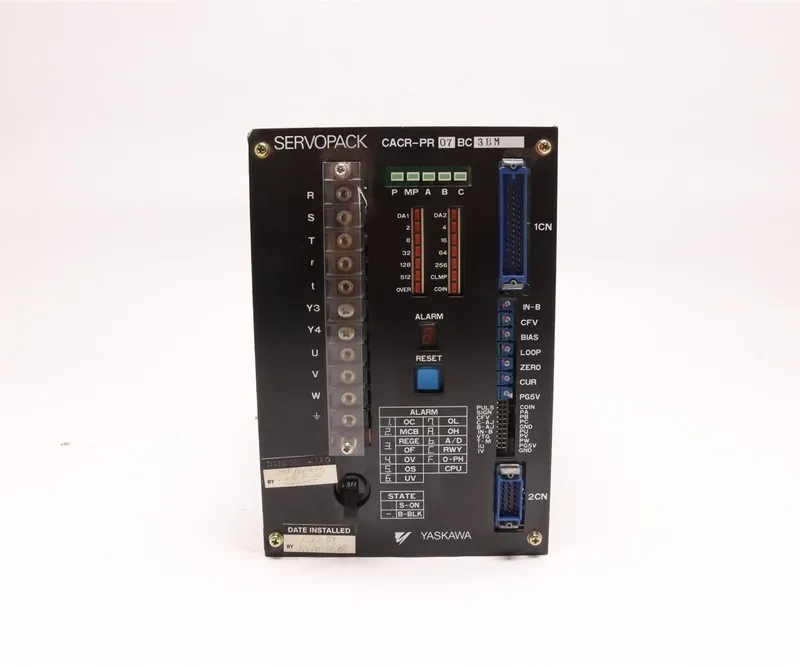 Сервопривод YASKAWA SERVOPACK CACR-PR07BC3BM