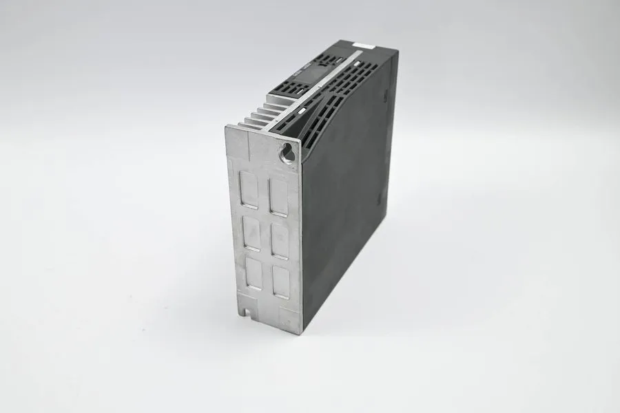 Частотный преобразователь 6SL3 210-5FE10-4UF0 SIEMENS SINAMICS V90 Input Voltage