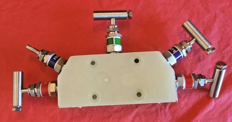Клапан Rosemount Five Way Manifold Valve C305131124-0000