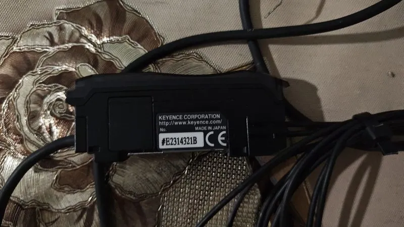 Датчик One Keyence FS-N13N Fiber Optic Sensor — фото лота 1