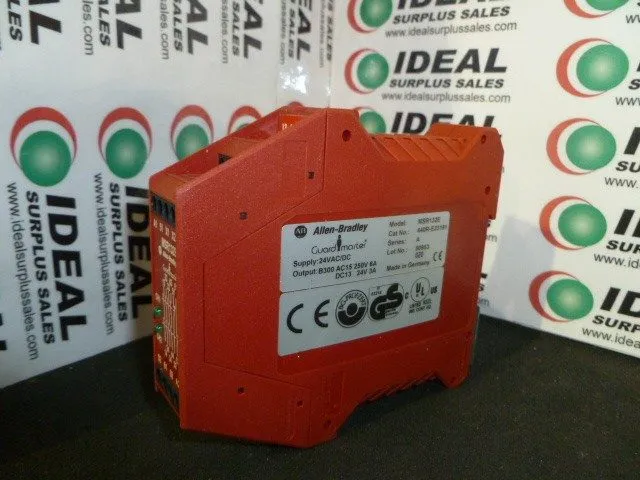 Реле безопасности Allen Bradley 440R-E23191 MSR132E Guardmaster Safety Relay 24V