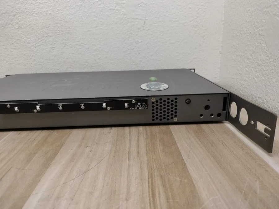 KVM-переключатель Raritan Dominion KX216 KX 2-User 16-Port RJ-45 KVM Over IP Swi — фото лота 2