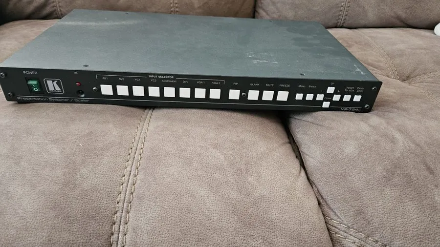 Видеокоммутатор Kramer VP-724xl ProScale Presentation Scaler Switcher