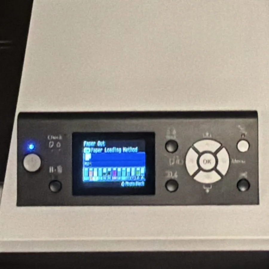 Принтер Epson SureColor P9000 Standard Edition 44" Large-Format Inkjet Printer