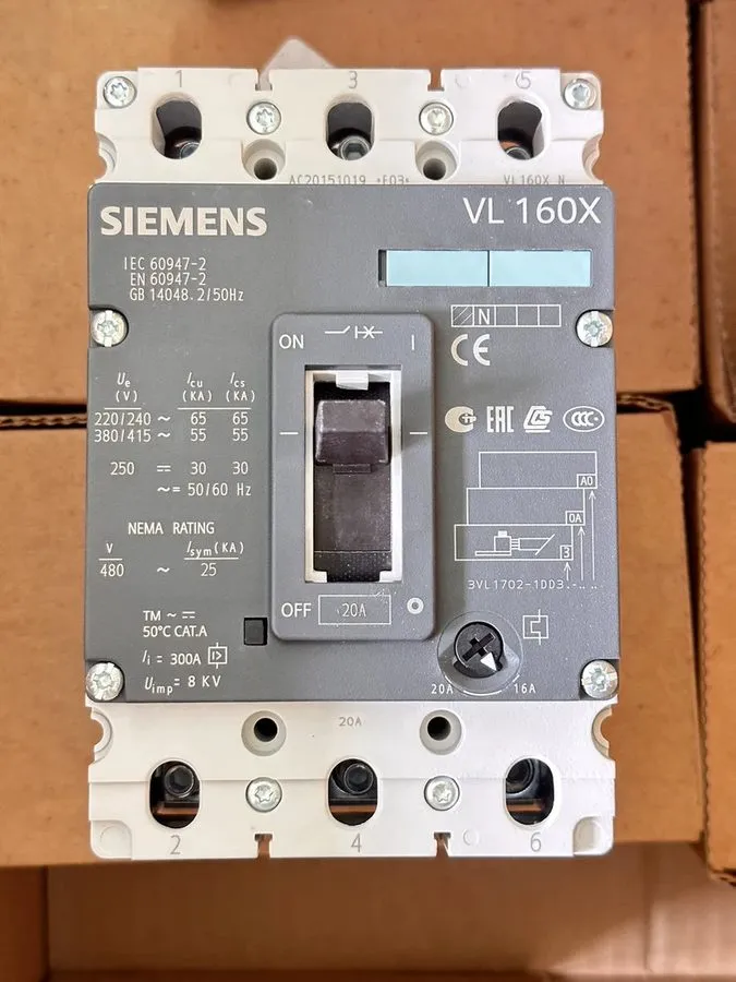 Автоматический выключатель SIEMENS 3VL1712-1DD33-0AA0 Circuit Breaker 125A 3P