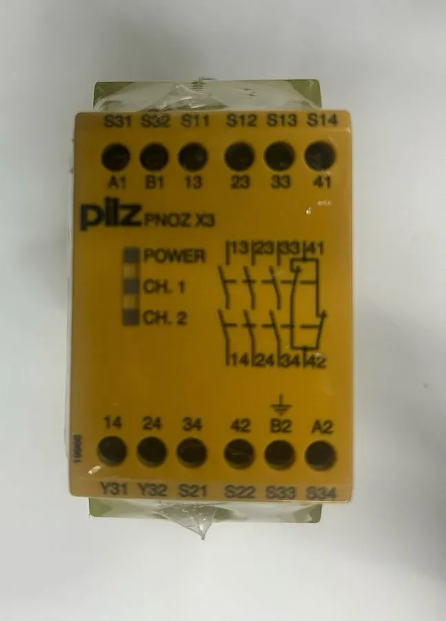 Реле безопасности Pilz PNOZ X3.1 230VAC 24VDC Safety Relay