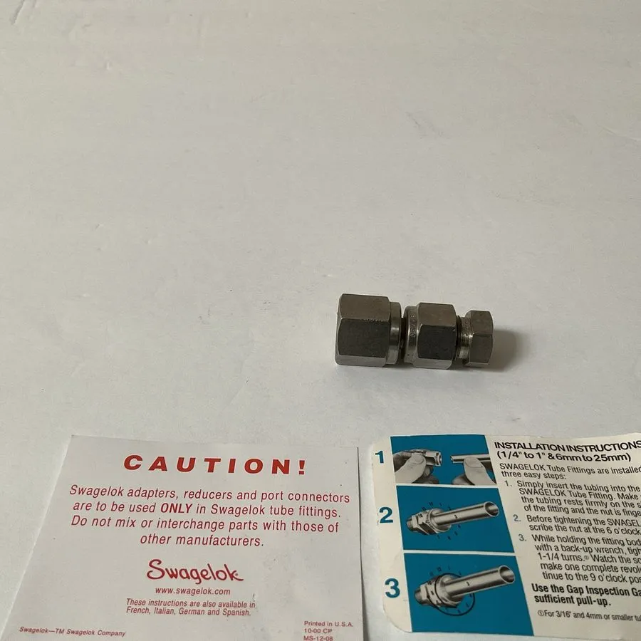 Фитинг 1-Swagelok 316SS SS-600-7-6 3/8” Tube Fitting, 1/4 Female NPT.