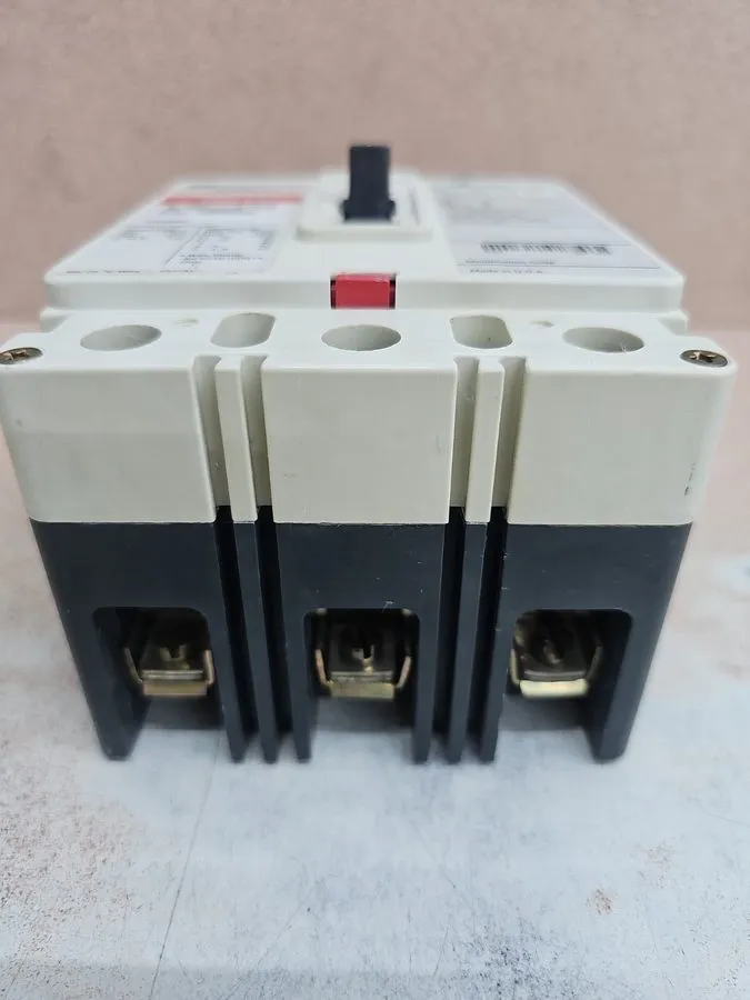 Автоматический выключатель Eaton Cutler-Hammer EHD3020L EHD 14k Series C 20A 480