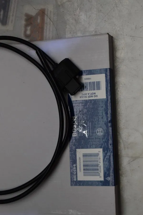 Камера Bosch Inspection Camera Cable GIC-CC5-8 5 Ft High-Res Slim Head IP67
