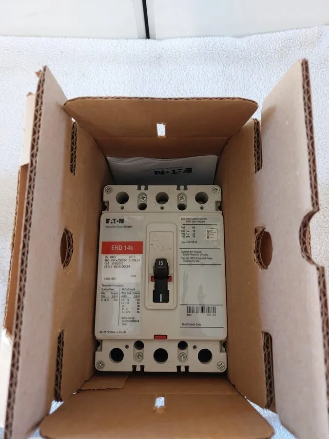 Автоматический выключатель EATON CUTLER HAMMER EHD3015 15A 3-POLE 480V F-FRAME C