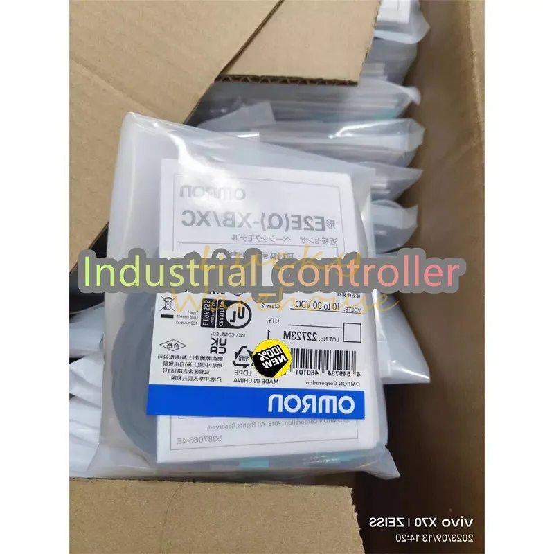 Датчик приближения Omron E2E-X1R5C18 2M 10-30VDC Proximity Switch Sensor