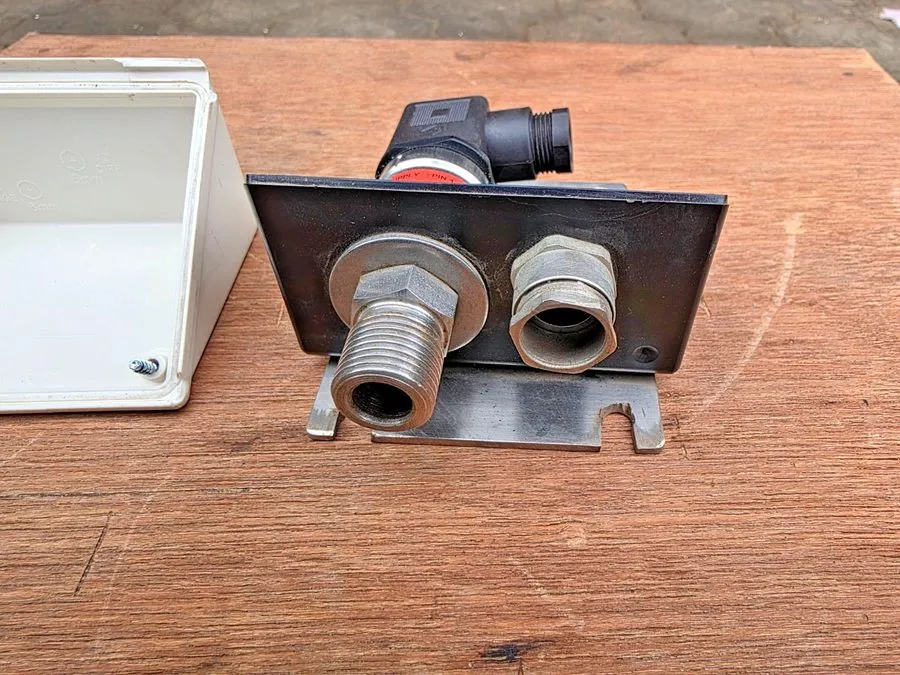 Датчик давления Danfoss 060G1464 pressure transmitter UPS — фото лота 1