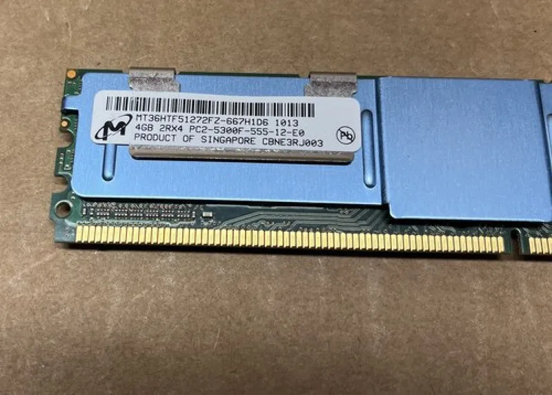 Модуль памяти Micron 4GB 2RX4 PC2-5300F-555-12-E0 MT36HTF51272FZ-667H1D6 — фото лота 1
