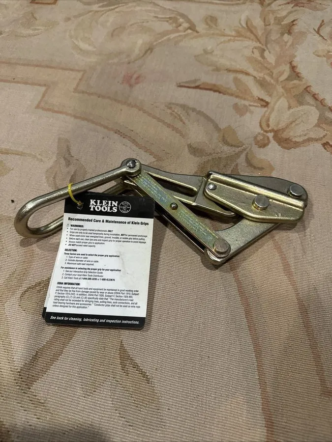 Инструмент ВОЛС KLEIN TOOLS 1656-20 Write Fencing & Cable Pulling Jaw Grip 4500 