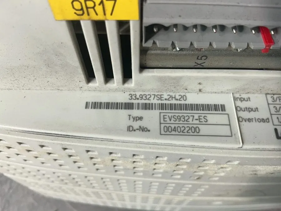 Сервопривод LENZE SERVO DRIVE EVS9327-ES