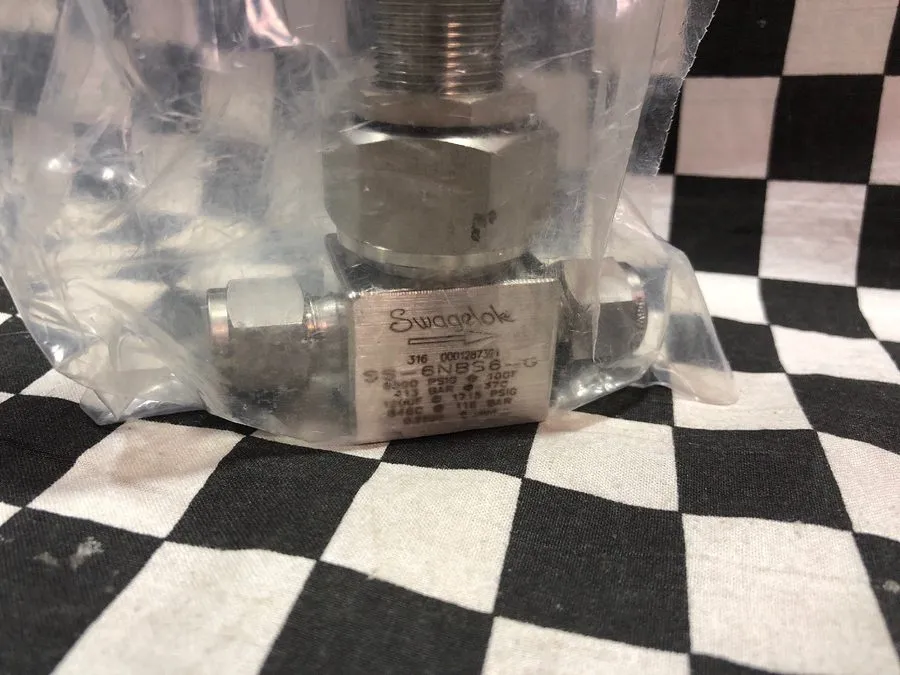 Клапан Swagelok SS-6NBS6-G Severe Service Union Bonnet Needle Valve
