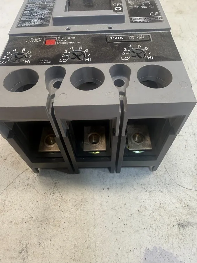 Автоматический выключатель Siemens Sentron FXD63B250 Ser FXD6-A 250 Amp 600 VAC  — фото лота 2